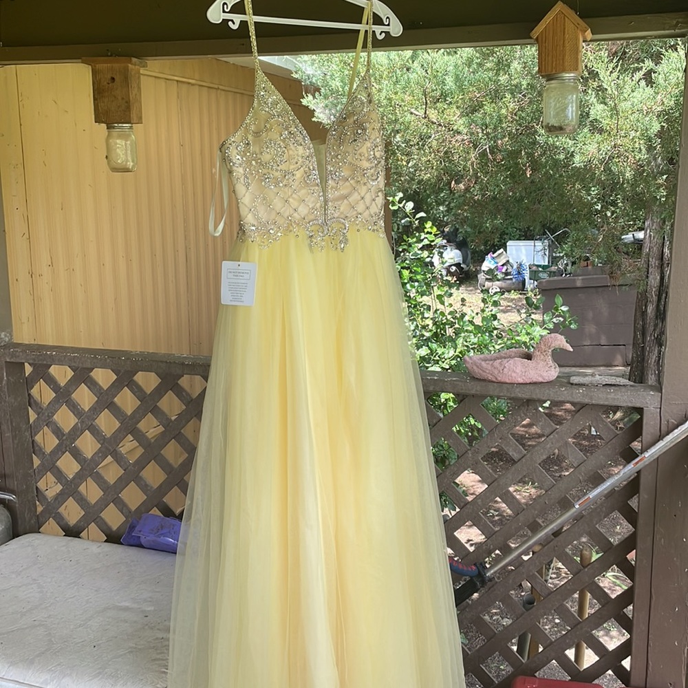Prom dress - Picture 4 of 6